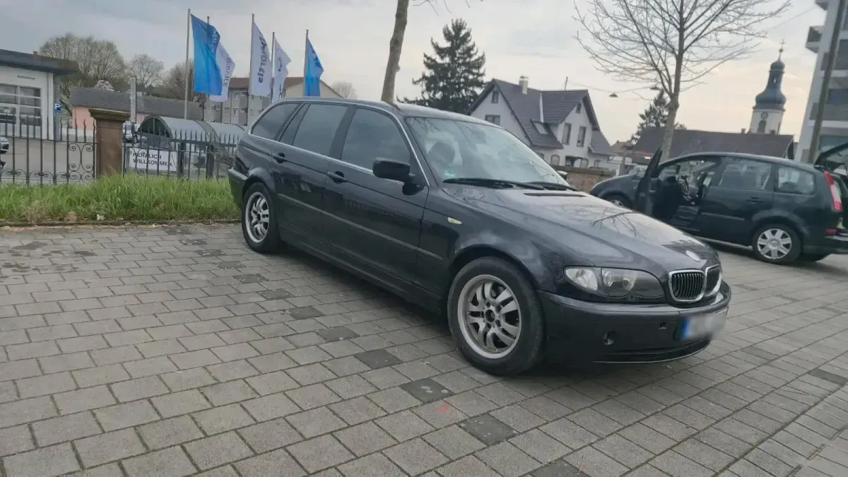 Usata BMW 320 150 CV (110 kW) 2005 Nero Station wagon