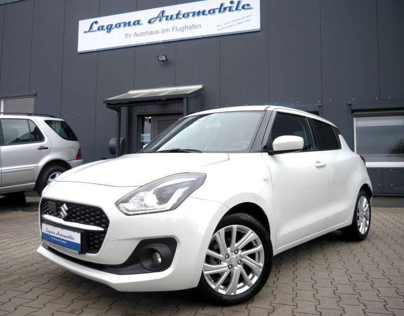 Weiß Gebraucht 2024 Suzuki Swift Comfort Kleinwagen | 15.899 € (Guter Preis) - Bild 1/4