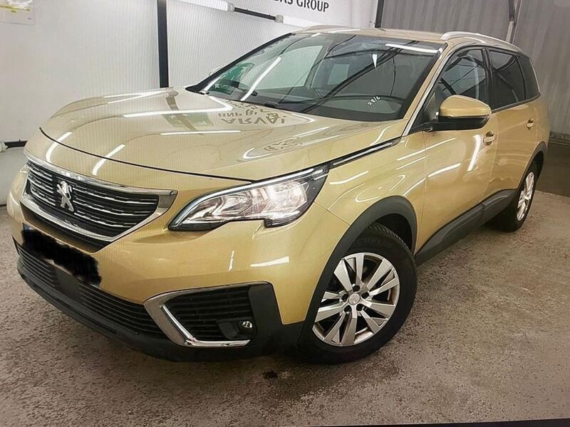 Gold Gebraucht 2018 Peugeot 5008 Active Van / Kleinbus | 12.800 € (Teuer) - Bild 1/4