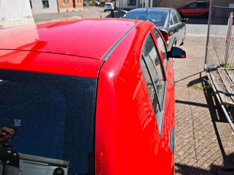 Gebraucht Hyundai Getz 63 PS (46 kW) 2005 Rot Kleinwagen
