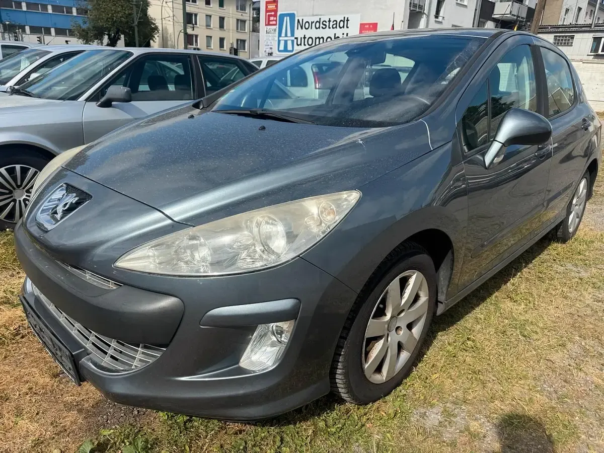 Gebraucht Peugeot 308 120 PS (88 kW) 2008 Grau Limousine