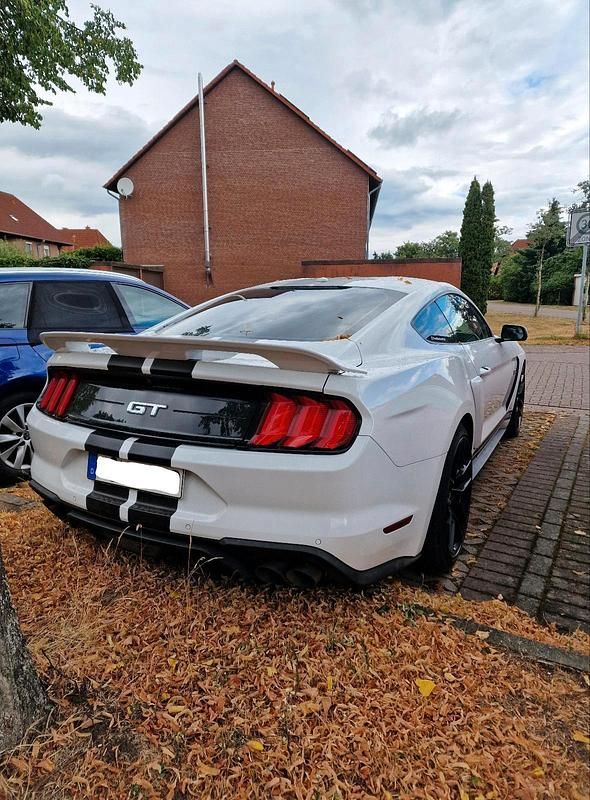 Gebraucht Ford Mustang 450 PS (330 kW) 2019 Weiß Coupé