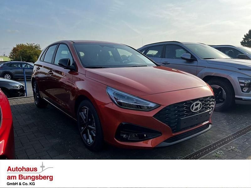 Orange Gebraucht 2025 Hyundai i30 Advantage Limousine | 22.990 € (Fairer Preis) - Bild 1/3