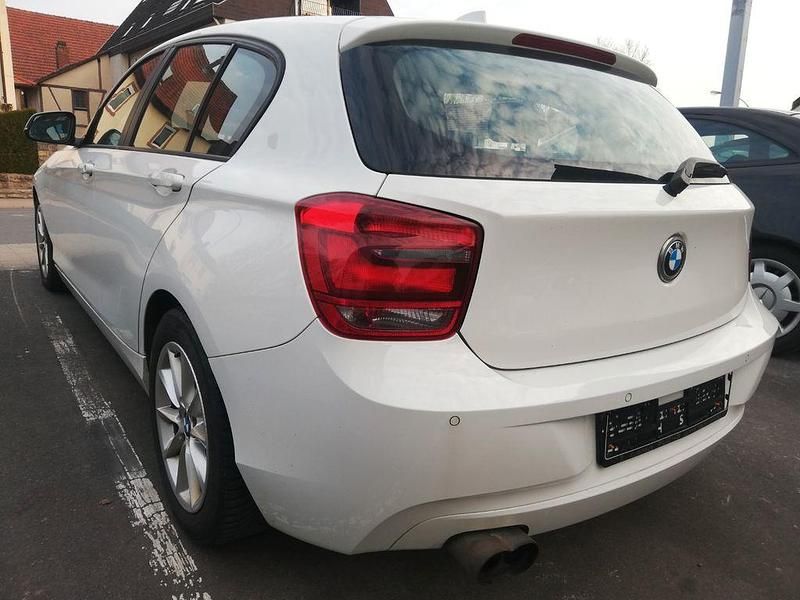 Gebraucht BMW 116 136 PS (100 kW) 2012 Weiß Kleinwagen