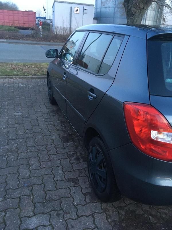 Gebraucht Skoda Fabia 2010 Grau Kombi