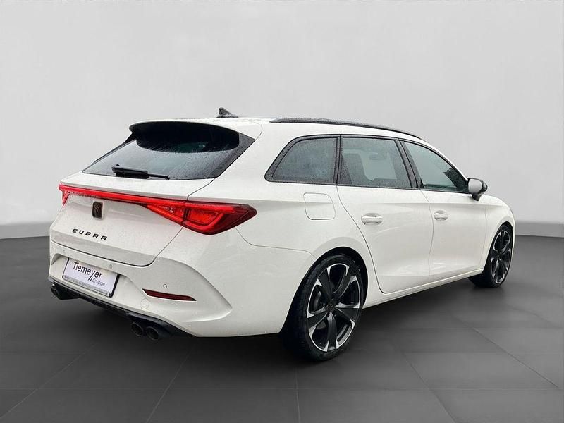 Gebraucht Cupra Leon VZ 310 PS (228 kW) 2023 Weiß Limousine