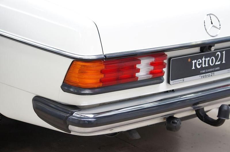 Gebraucht Mercedes 200 109 PS (80 kW) 1981 Weiß Limousine