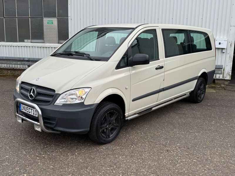Grau Gebraucht 2012 Mercedes Vito Van / Kleinbus | 19.999 € - Bild 1/4