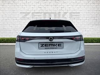 Neu VW Passat Elegance 150 PS (110 kW) 2025 Weiss Kombi