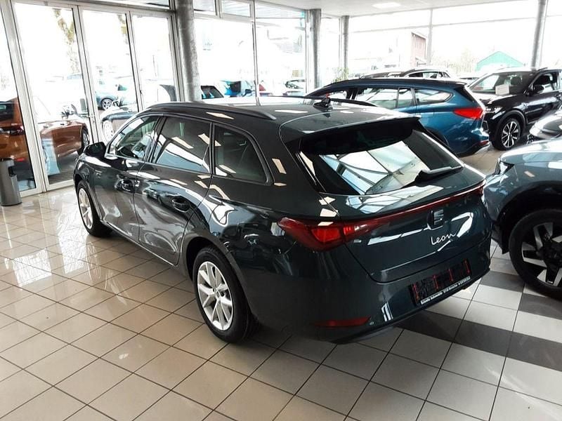 Neu Seat Leon Style 116 PS (85 kW) 2026 Blau Limousine