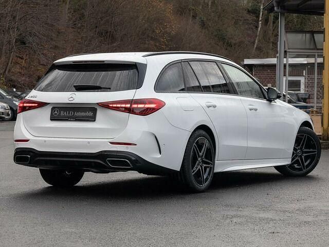 Gebraucht Mercedes C200 AMG 204 PS (150 kW) 2024 Weiss unilack polarweiss Kombi