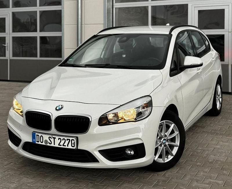 Gebraucht BMW 218 Active Tourer 136 PS (100 kW) 2014 Weiß Van / Kleinbus
