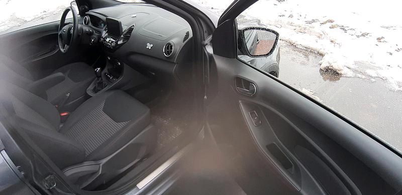 Gebraucht Ford Ka Plus 85 PS (62 kW) 2019 Grau Kleinwagen