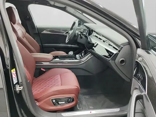 Gebraucht Audi A8 Ambiente 340 PS (250 kW) 2025 Mythosschwarz metallic Limousine