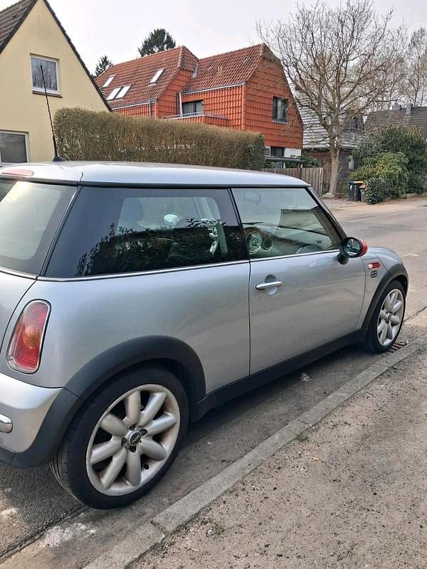 Gebraucht Mini Cooper 66 PS (48 kW) 2003 Silber Kleinwagen