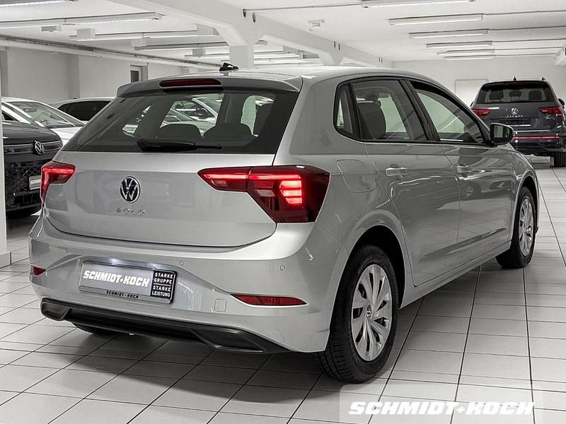 Gebraucht VW Polo Life 80 PS (58 kW) 2023 Reflexsilber (silber) Kleinwagen