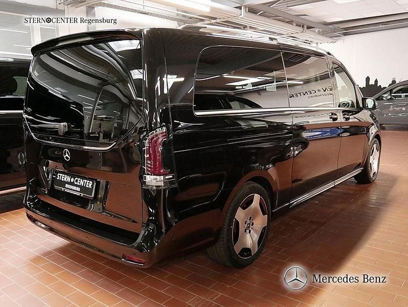 Gebraucht Mercedes V300 Exclusive 237 PS (174 kW) 2025 Schwarz Van / Kleinbus