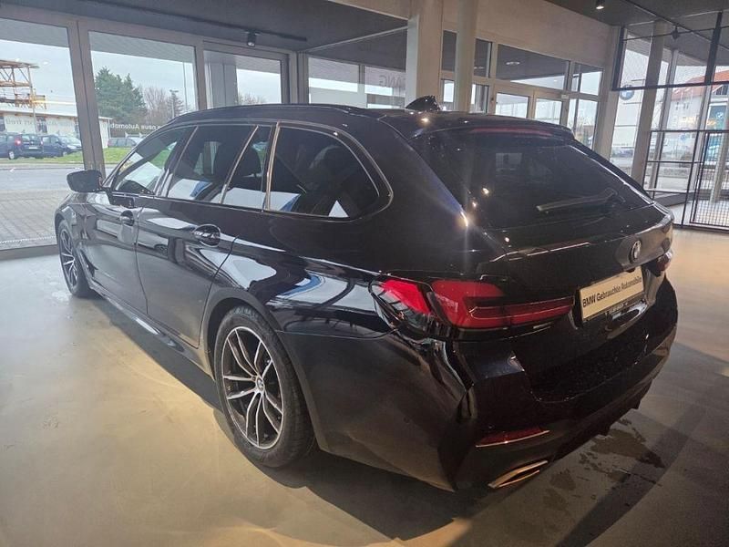 Gebraucht BMW 530 Performance 286 PS (210 kW) 2022 Schwarz Kombi