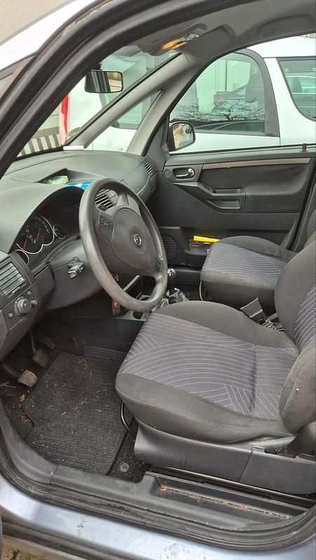 Gebraucht Opel Meriva 2005 Silber Van / Kleinbus