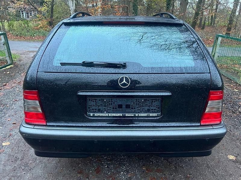 Gebraucht Mercedes C200 102 PS (75 kW) 2000 Schwarz Limousine