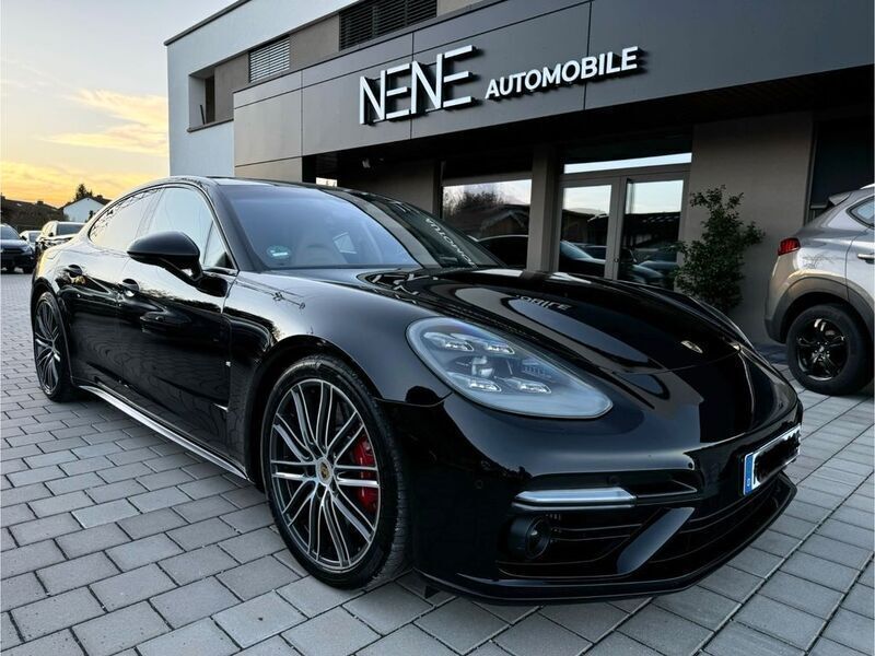 Tiefschwarzmetallic Gebraucht 2017 Porsche Panamera Turbo Limousine | 64.490 € (Guter Preis) - Bild 1/4