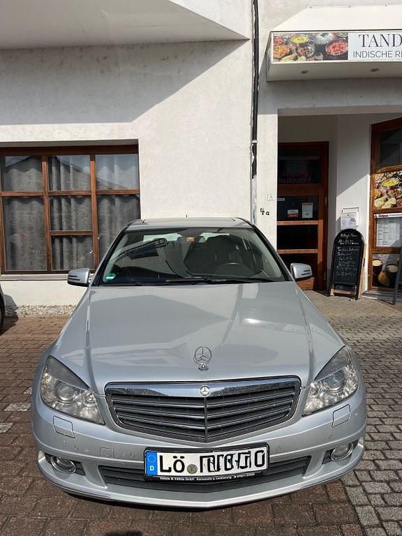 Silber Gebraucht 2009 Mercedes C350 Edition Limousine | 5.500 € (Guter Preis) - Bild 1/4