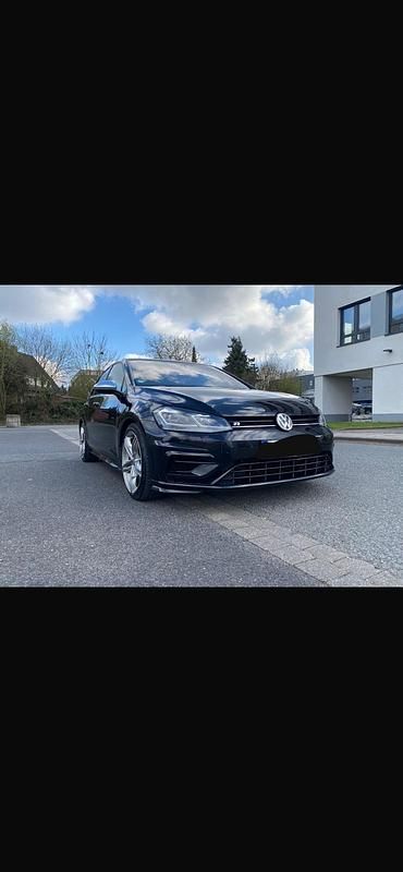 Gebraucht VW Golf VII R 310 PS (228 kW) 2017 Schwarz Kleinwagen