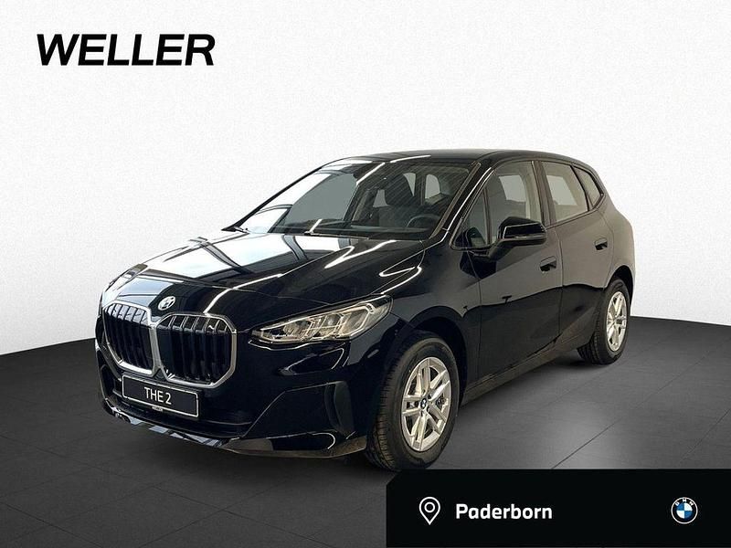 Schwarz Gebraucht 2025 BMW 218 Active Tourer Comfort Edition Van / Kleinbus | 29.950 € (Superpreis) - Bild 1/4