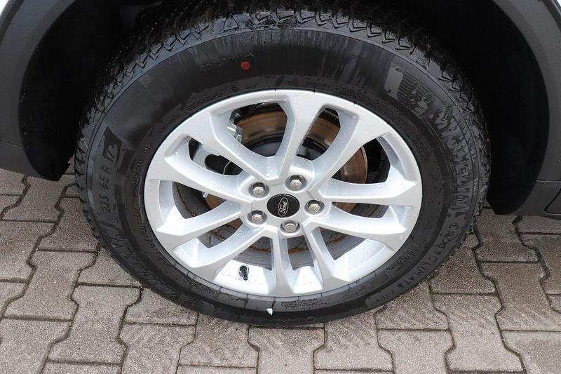 Gebraucht Ford Kuga Titanium 242 PS (177 kW) 2025 Frozen white SUV