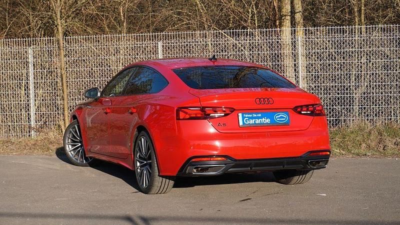 Gebraucht Audi A5 S-Line 204 PS (150 kW) 2022 Rot Coupé