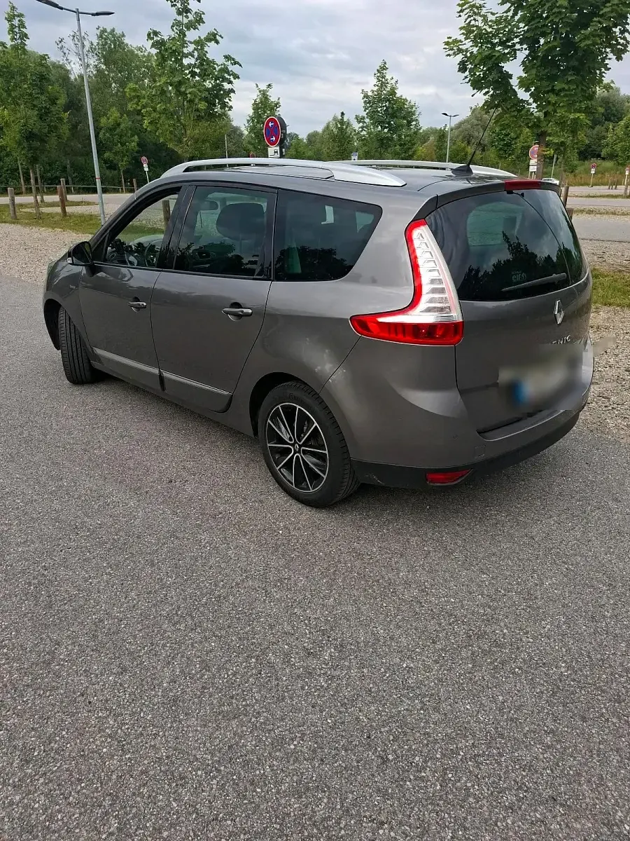 Gebraucht Renault Grand Scénic III 130 PS (95 kW) 2014 Grau Van / Kleinbus