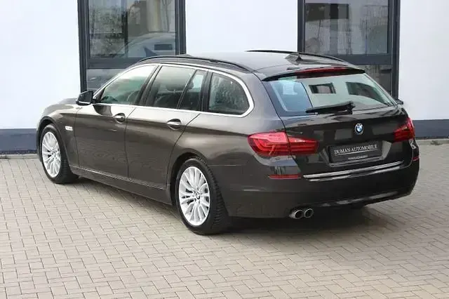 Gebraucht BMW 520 Luxury Line 190 PS (139 kW) 2015 Grau Kombi