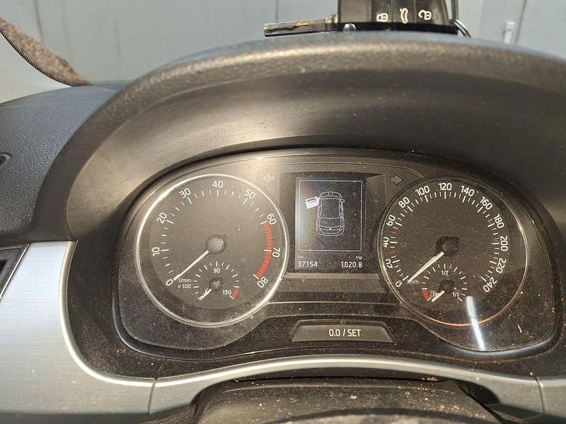 Gebraucht Skoda Fabia 75 PS (55 kW) 2016 Schwarz Limousine