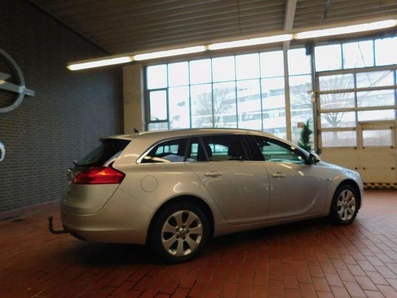 Gebraucht Opel Insignia Edition 140 PS (102 kW) 2009 Silber Kombi
