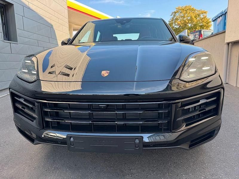 Schwarz Neu 2025 Porsche Cayenne E-Hybrid Coupe Coupé | 129.950 € - Bild 1/4
