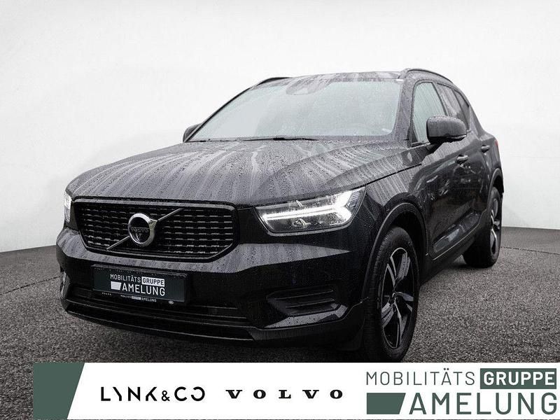 Onyx schwarz Gebraucht 2021 Volvo XC40 R-Design SUV | 31.890 € (Fairer Preis) - Bild 1/4