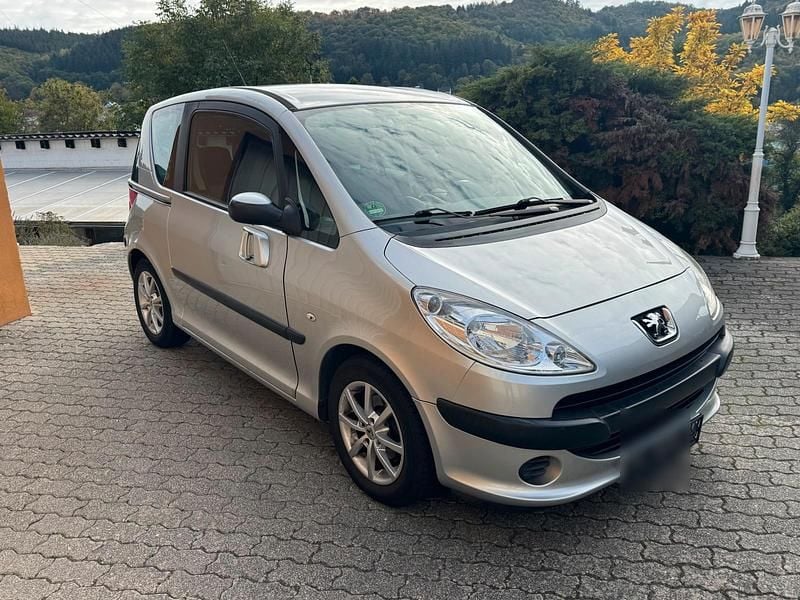 Silber Gebraucht 2006 Peugeot 1007 Kleinwagen | 1.000 € (Superpreis) - Bild 1/4