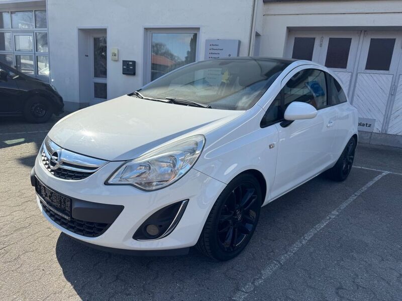 Second-hand Opel Corsa Color Edition 101 CP (74 kW) 2012 Alb Hatchback