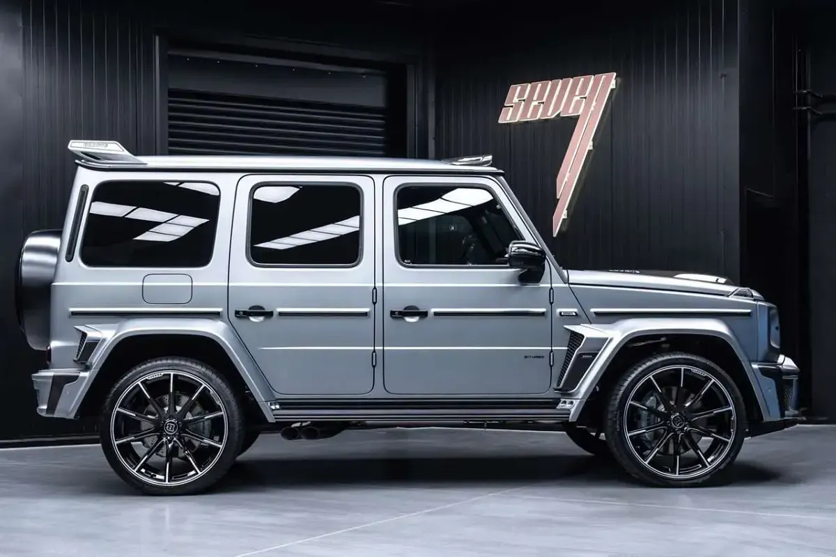 Neu Mercedes G63 AMG AMG 585 PS (430 kW) 2025 Platinum gray magno SUV