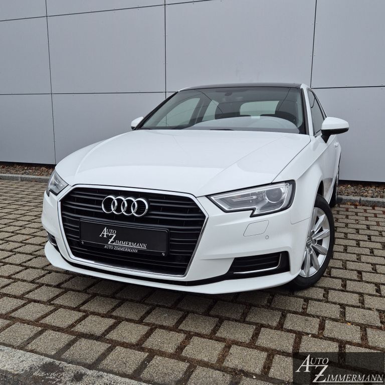 Weiß Gebraucht 2018 Audi A3 Design Limousine | 14.750 € (Guter Preis) - Bild 1/4