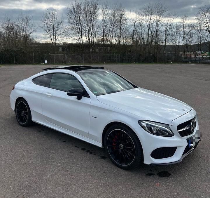 Weiß Gebraucht 2018 Mercedes C400 AMG line Coupé | 32.000 € (Fairer Preis) - Bild 1/4