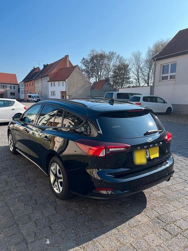 Gebraucht Ford Focus 120 PS (88 kW) 2022 Schwarz Kombi