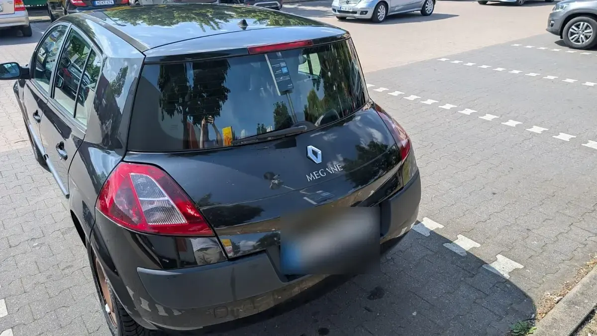 Gebraucht Renault Mégane Authentique 98 PS (72 kW) 2004 Schwarz Kleinwagen