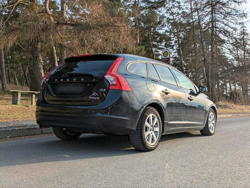 Gebraucht Volvo V60 136 PS (100 kW) 2014 Schwarz Kombi