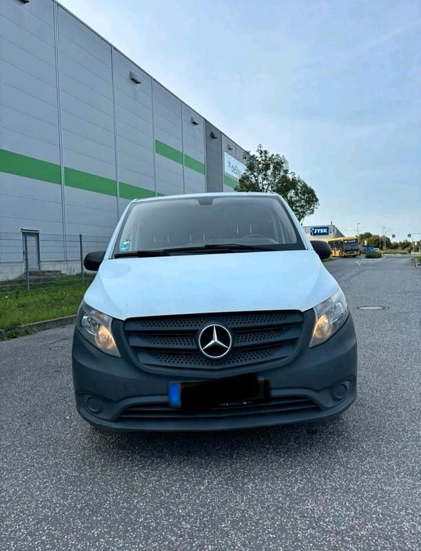 Gebraucht Mercedes Vito 90 PS (66 kW) 2015 Van