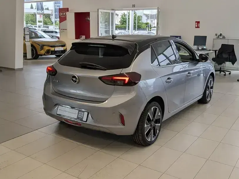 Usata Opel Corsa-e Elegance 100 kW (136 CV) 2020 Grigio Utilitaria