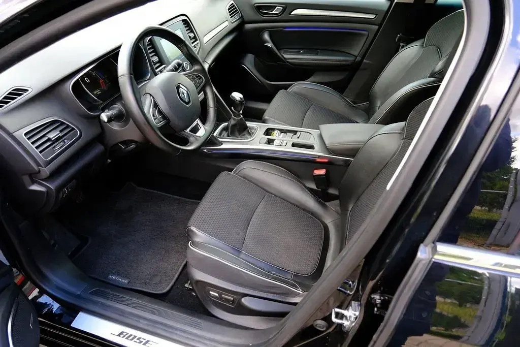 Gebraucht Renault Mégane IV Bose Edition 101 PS (74 kW) 2016 Schwarz Limousine