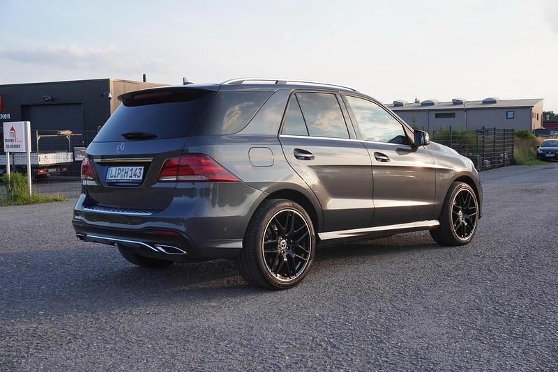 Schwarz Gebraucht 2015 Mercedes GLE350 AMG line SUV | 24.999 € (Guter Preis) - Bild 1/4