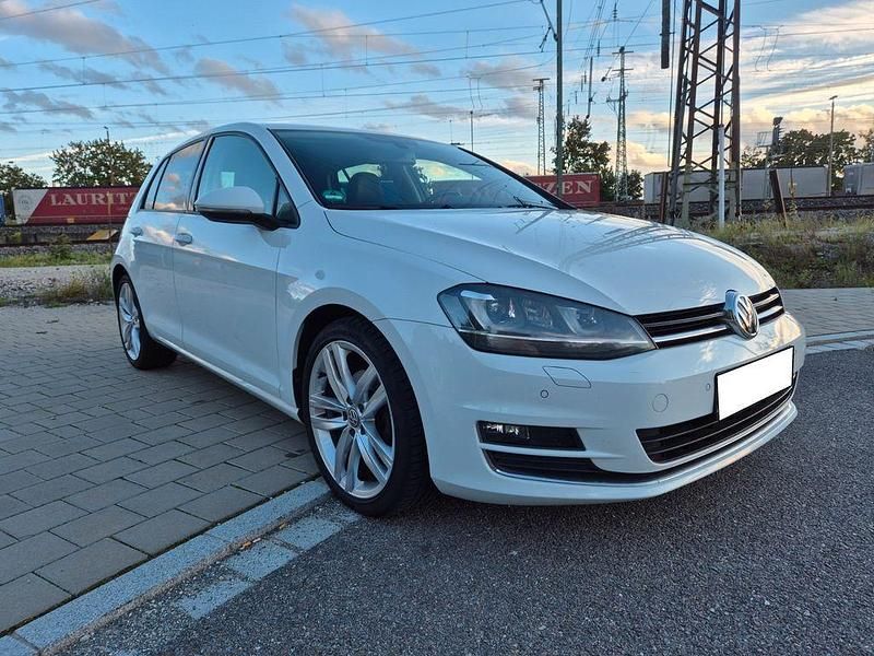 Weiß Gebraucht 2013 VW Golf VII S Limousine | 10.190 € (Fairer Preis) - Bild 1/4