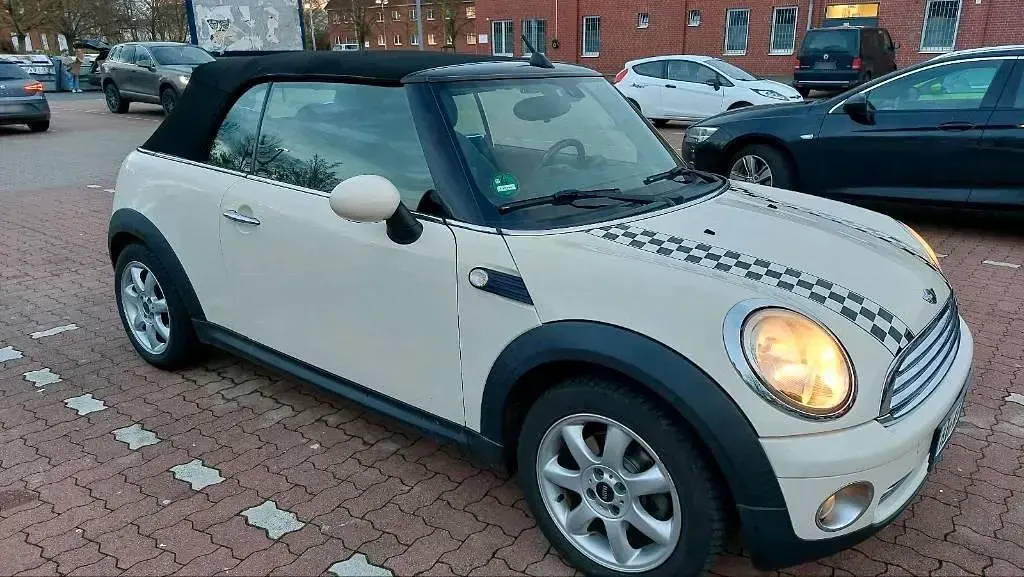Used Mini ONE 98 HP (72 kW) 2010 White Hatchback